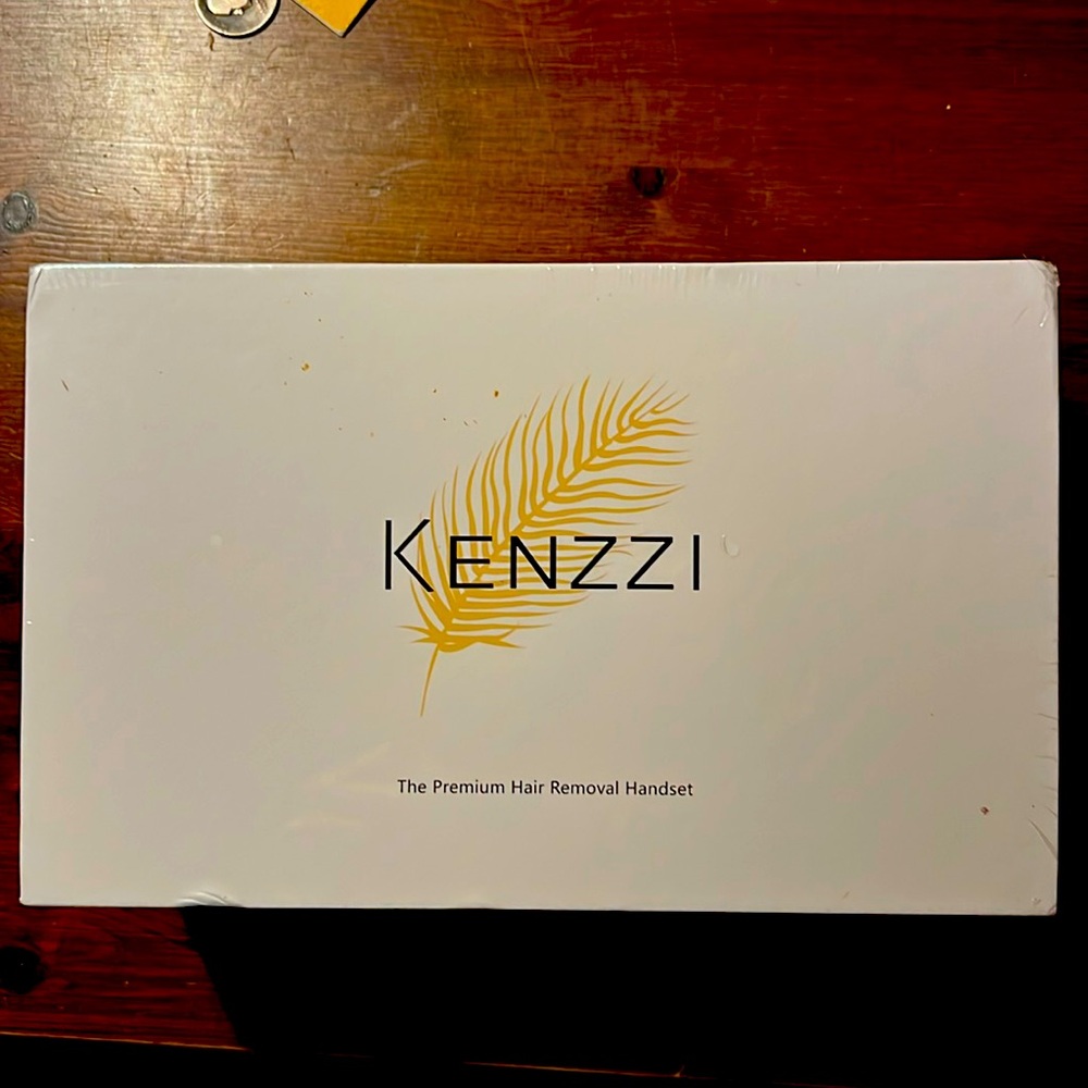 Kenzzi Sealed never used Ipl handset